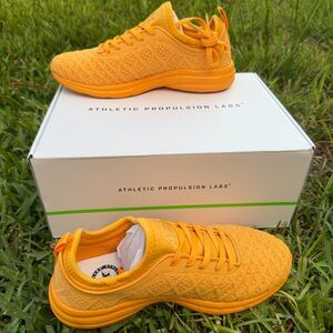 APL Women's Techloom Phantom Sneaker Size 6.5